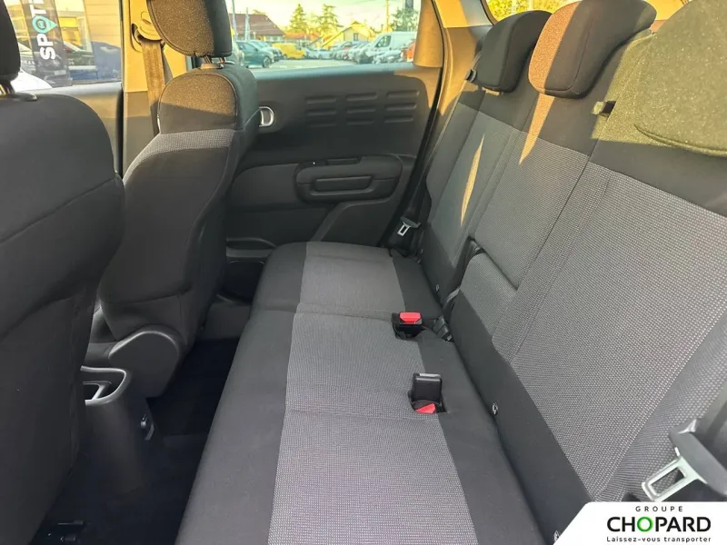 Image secondaire du véhicule 12