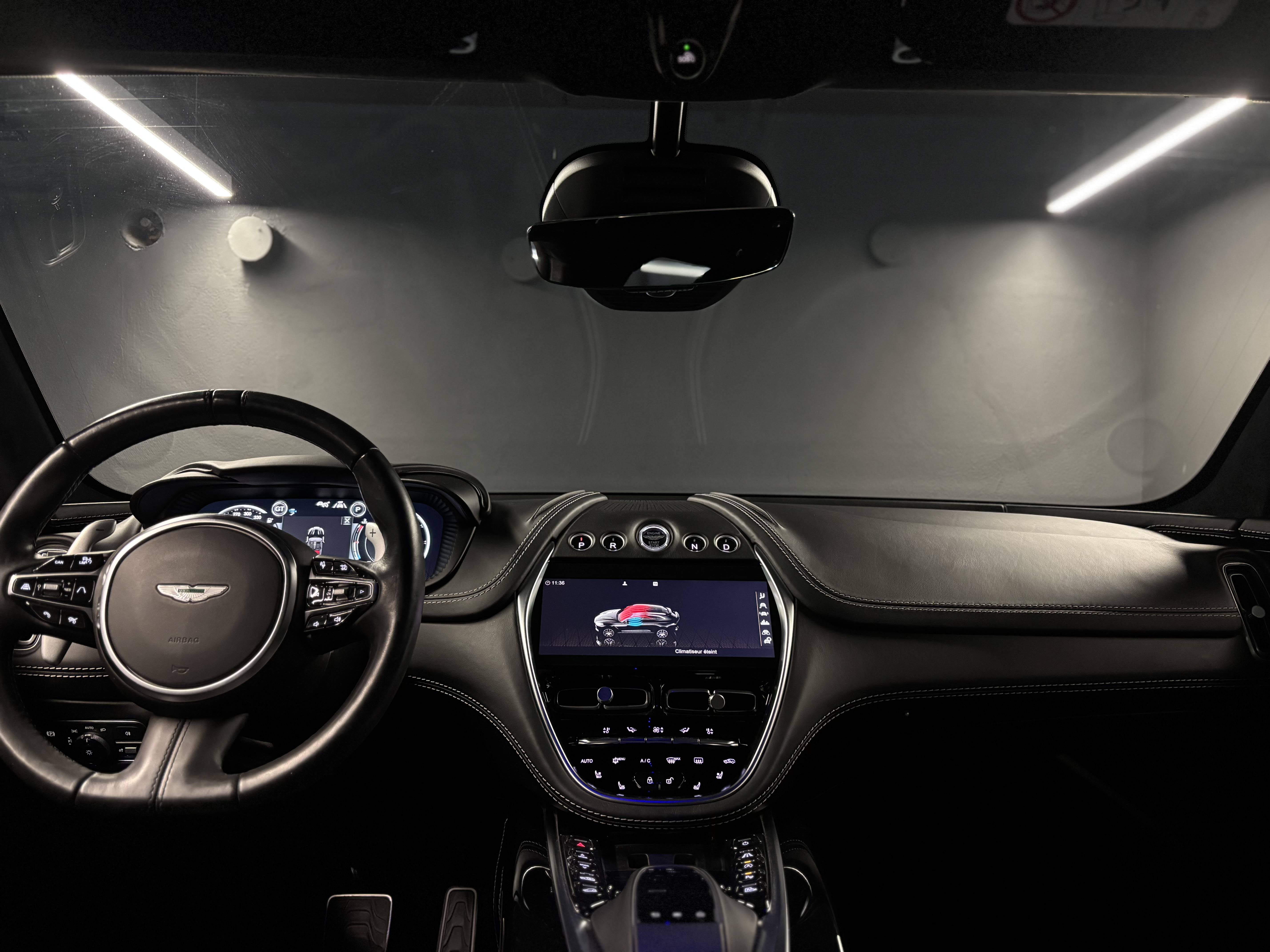 DBX DBX 4.0 Biturbo V8 &mdash; 5