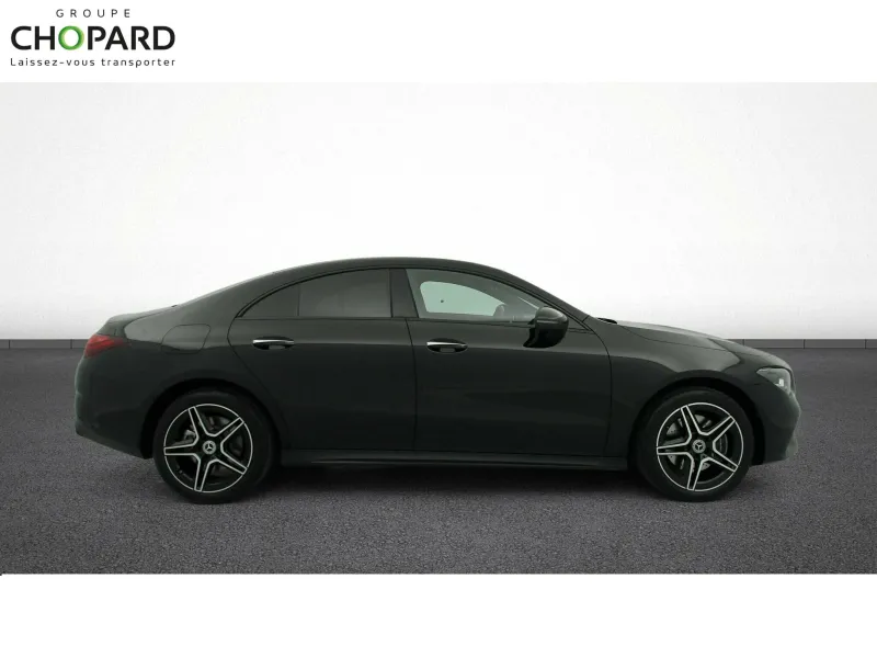 Image secondaire du véhicule 11