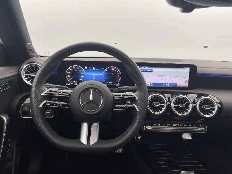 Image secondaire du véhicule 23