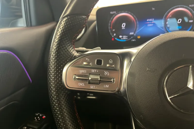 Image secondaire du véhicule 23