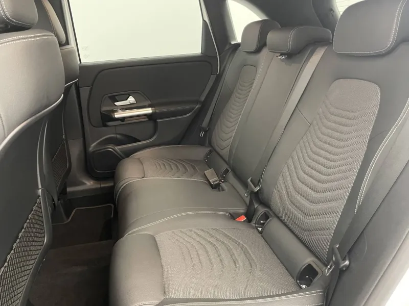 Image secondaire du véhicule 17