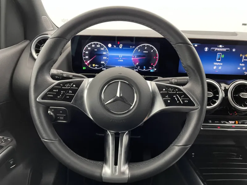 Image secondaire du véhicule 24