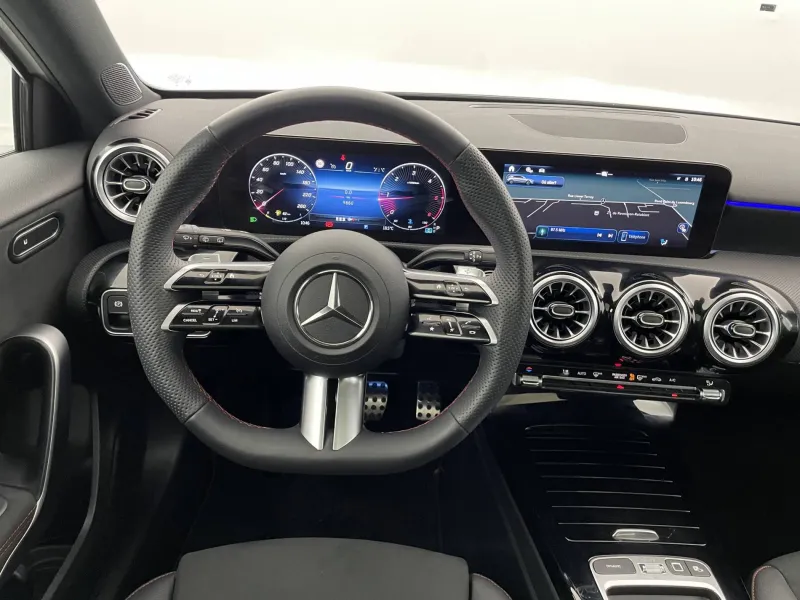 Image secondaire du véhicule 23