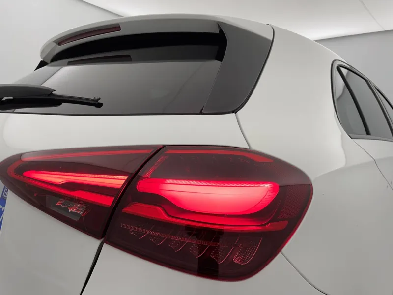 Image secondaire du véhicule 31