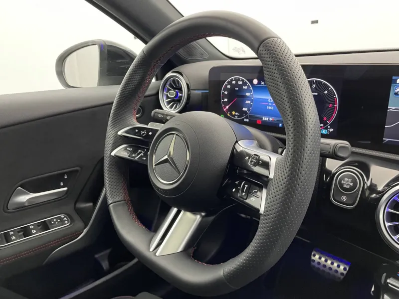 Image secondaire du véhicule 33