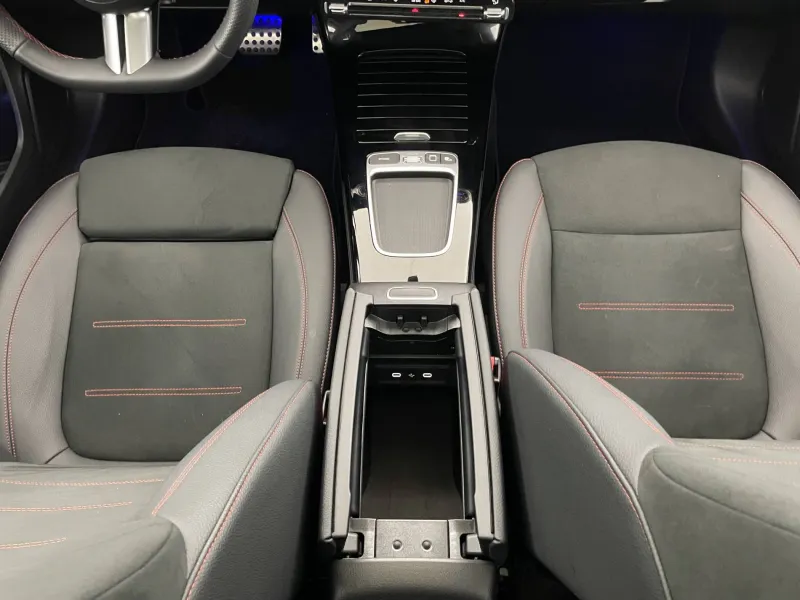 Image secondaire du véhicule 34