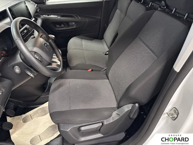 Image secondaire du véhicule 12