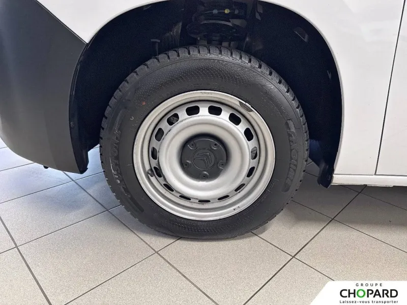 Image secondaire du véhicule 24