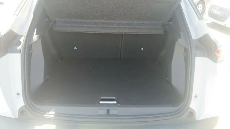 Image secondaire du véhicule 10