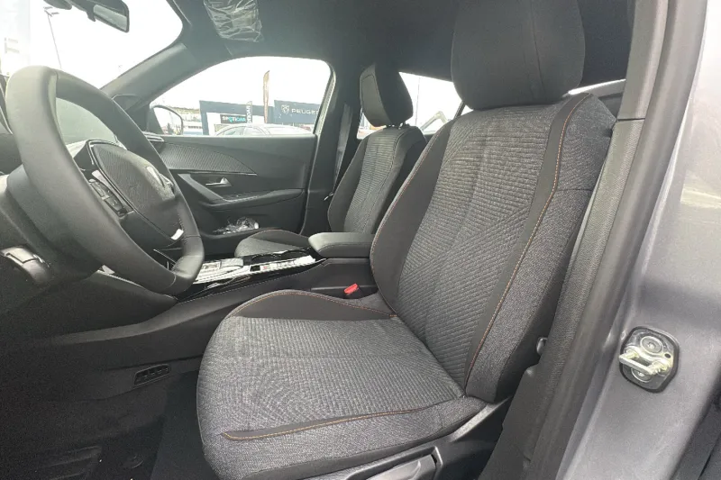 Image secondaire du véhicule 11