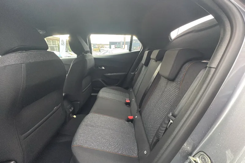 Image secondaire du véhicule 12