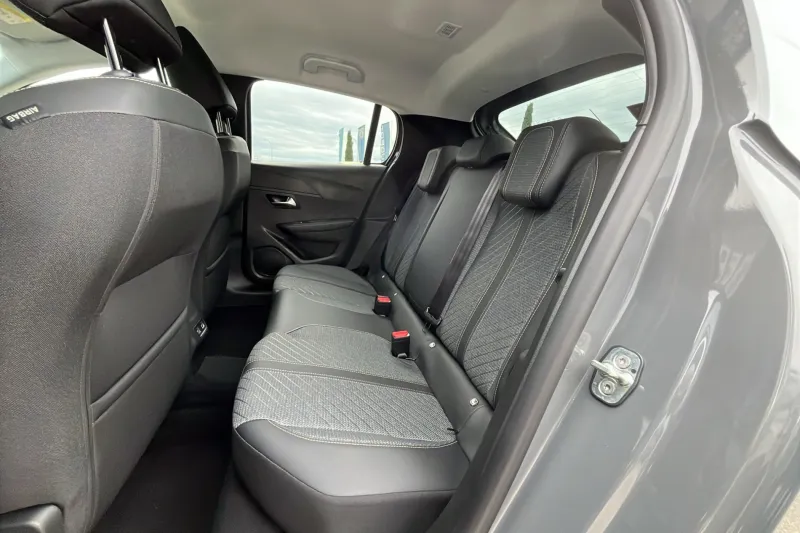 Image secondaire du véhicule 11