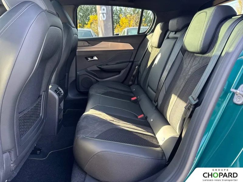 Image secondaire du véhicule 44