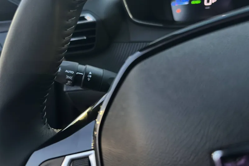 Image secondaire du véhicule 6