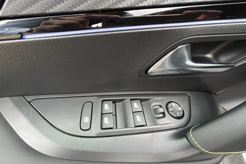 Image secondaire du véhicule 11