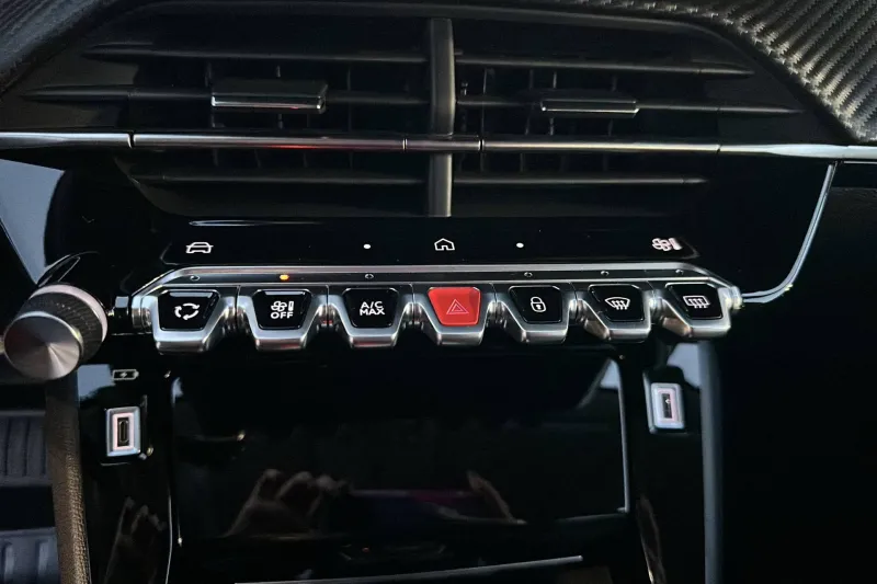 Image secondaire du véhicule 9