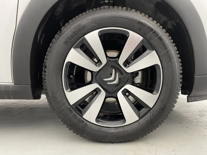 Image secondaire du véhicule 20