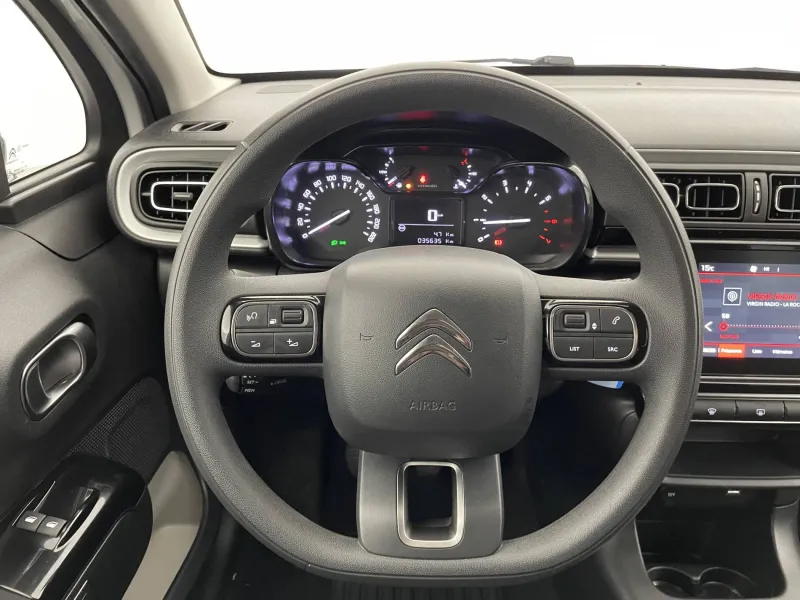 Image secondaire du véhicule 24