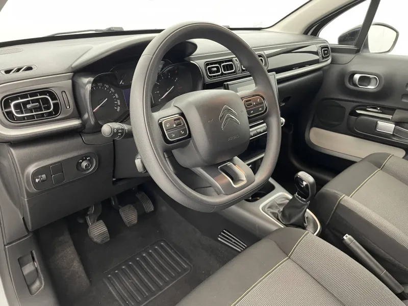 Image secondaire du véhicule 32