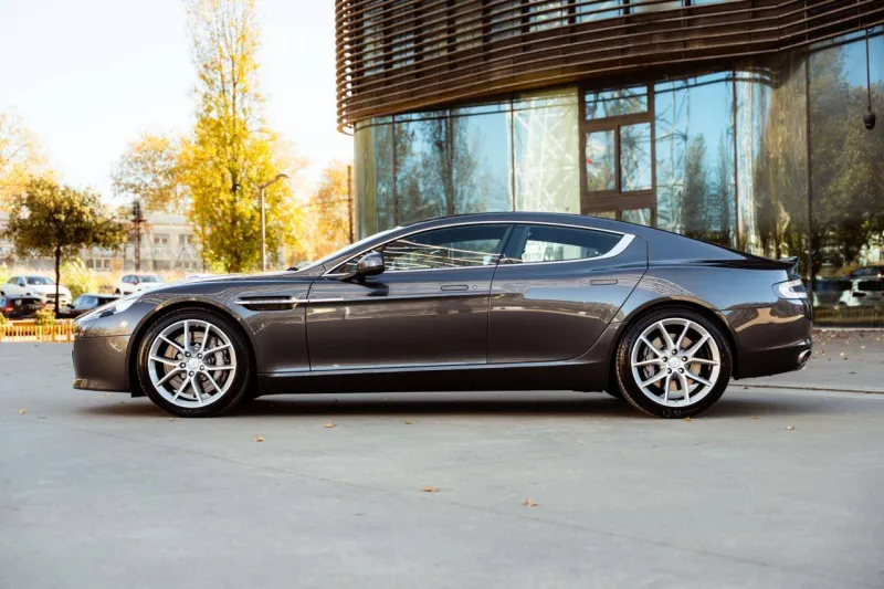 Image secondaire du véhicule 9