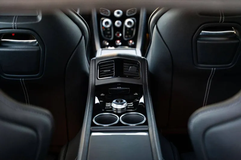 Image secondaire du véhicule 12