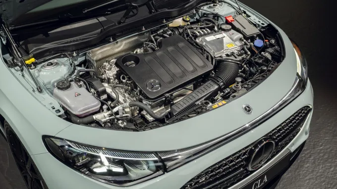 Nouveau Mercedes CLA : moteur hybride sous capot