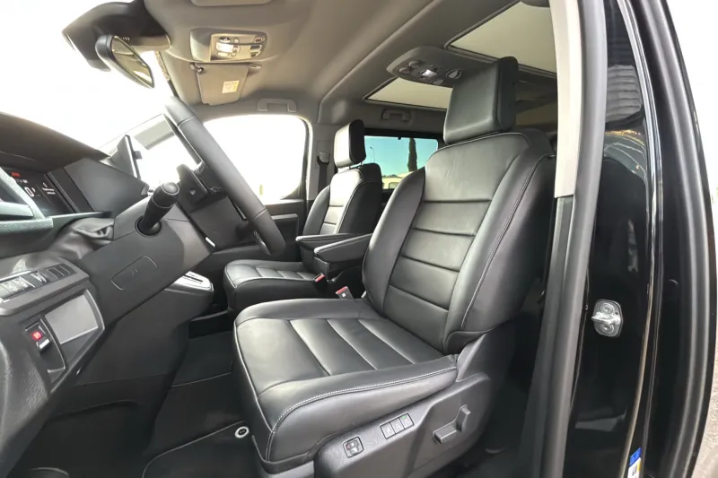 Image secondaire du véhicule 10