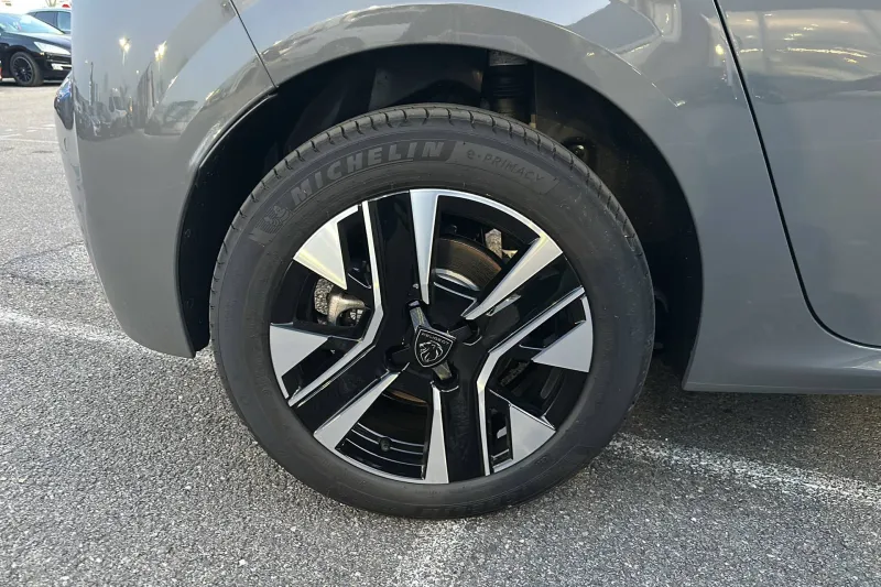 Image secondaire du véhicule 3