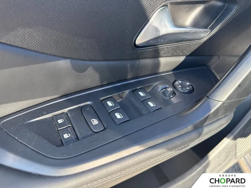 Image secondaire du véhicule 22