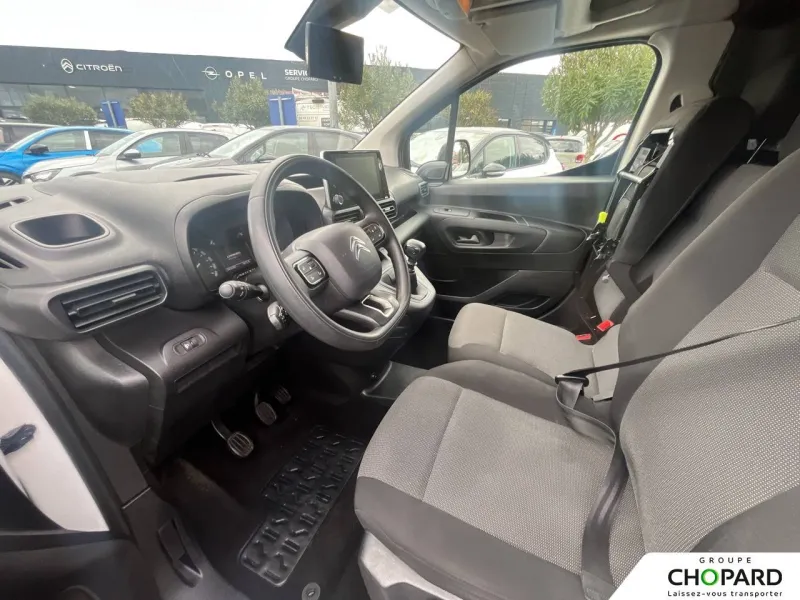 Image secondaire du véhicule 9