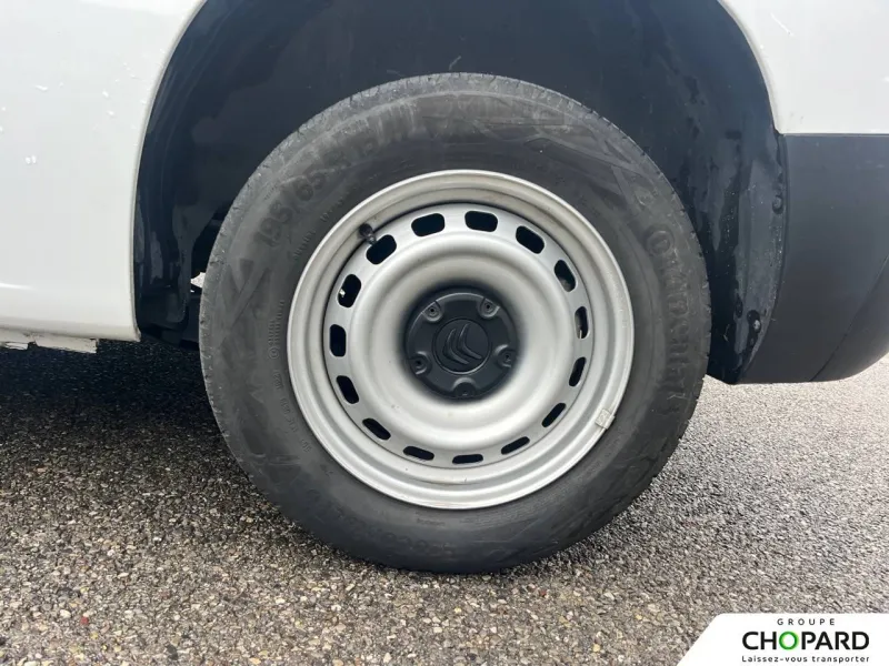 Image secondaire du véhicule 12