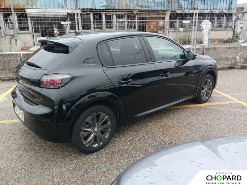 Image secondaire du véhicule 9