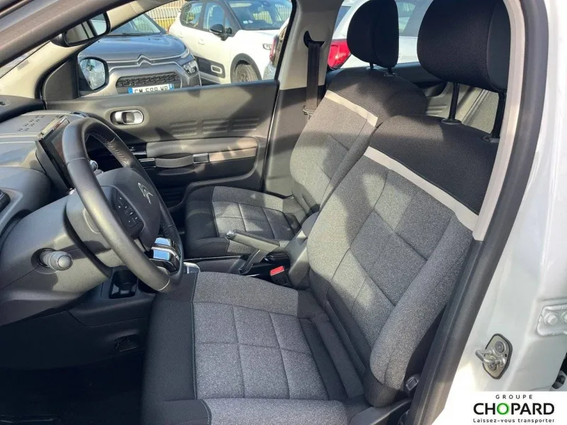 Image secondaire du véhicule 11