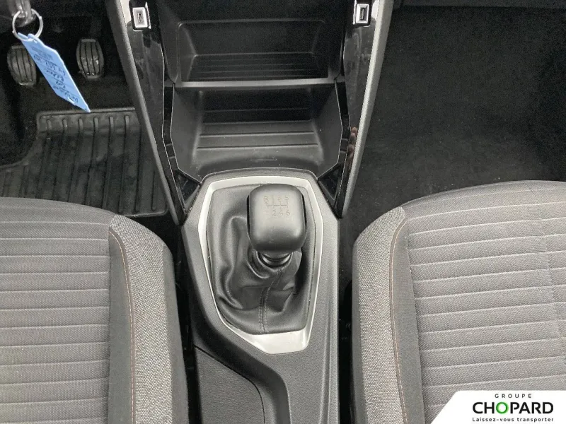 Image secondaire du véhicule 24