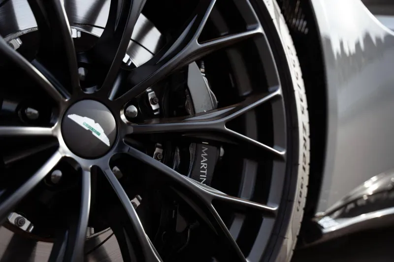 Image secondaire du véhicule 4