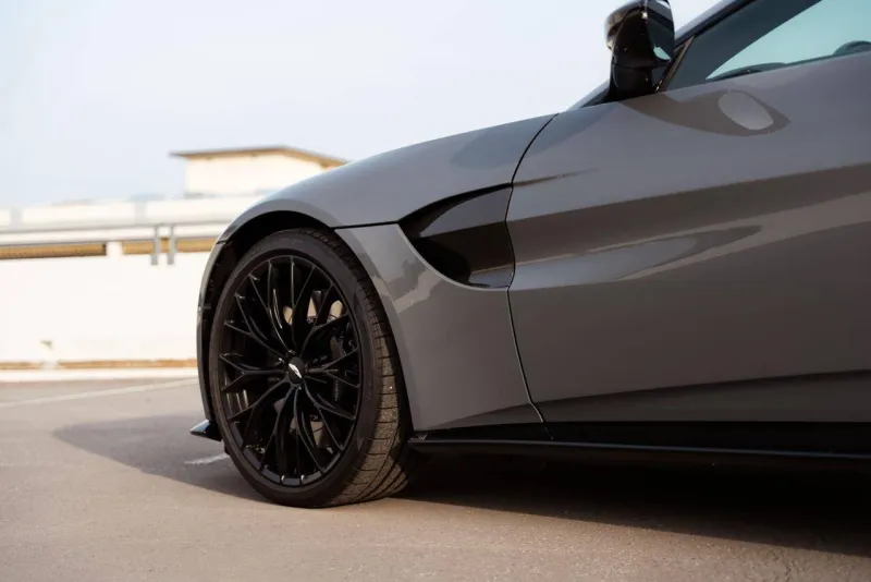 Image secondaire du véhicule 14