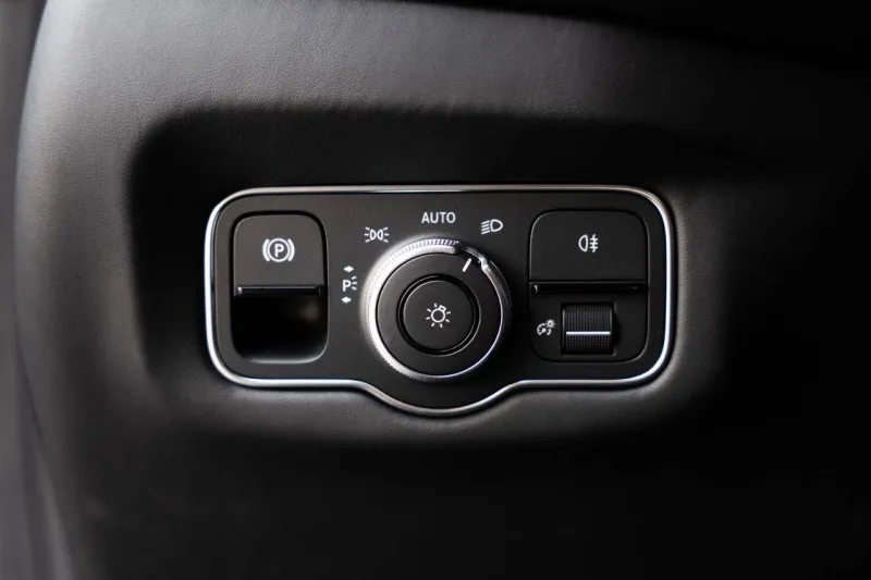 Image secondaire du véhicule 33