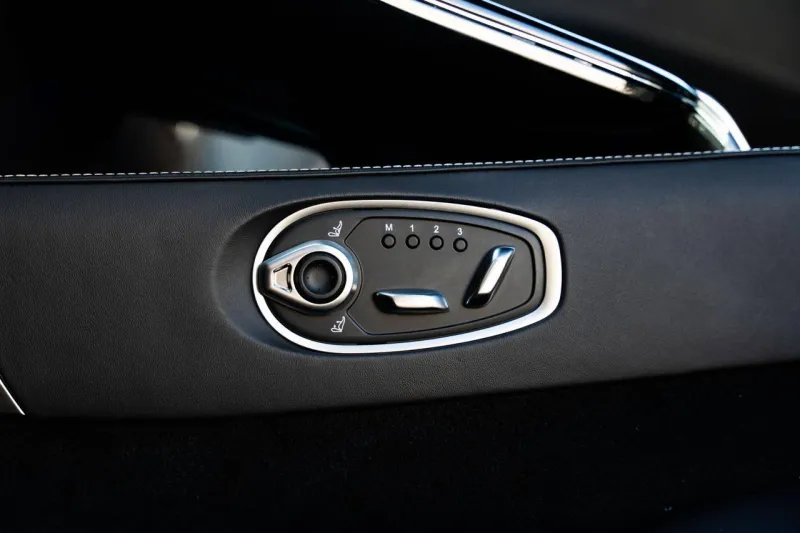 Image secondaire du véhicule 18