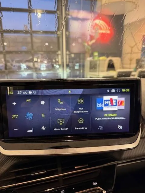 Image secondaire du véhicule 12