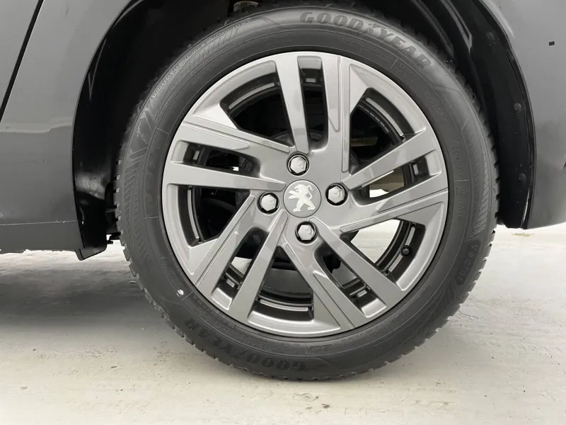 Image secondaire du véhicule 17