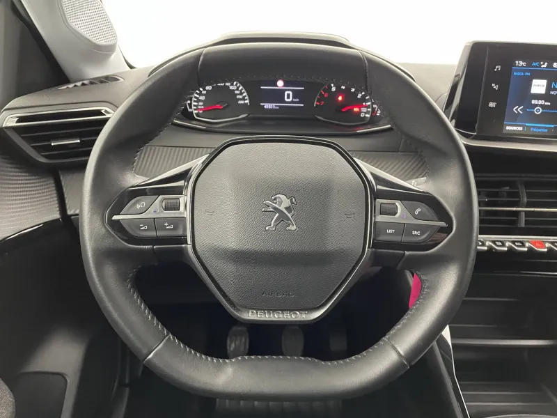 Image secondaire du véhicule 24