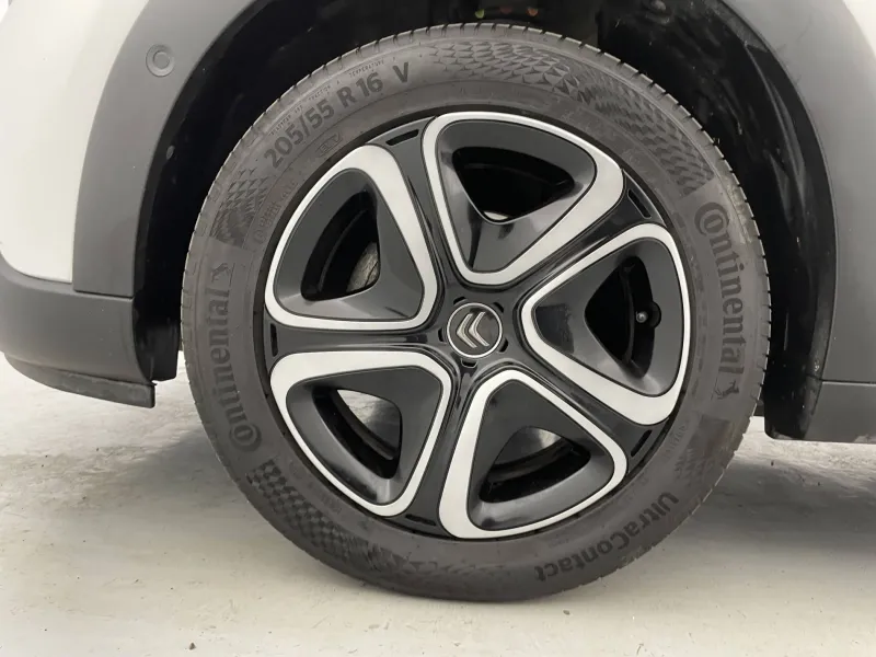 Image secondaire du véhicule 18