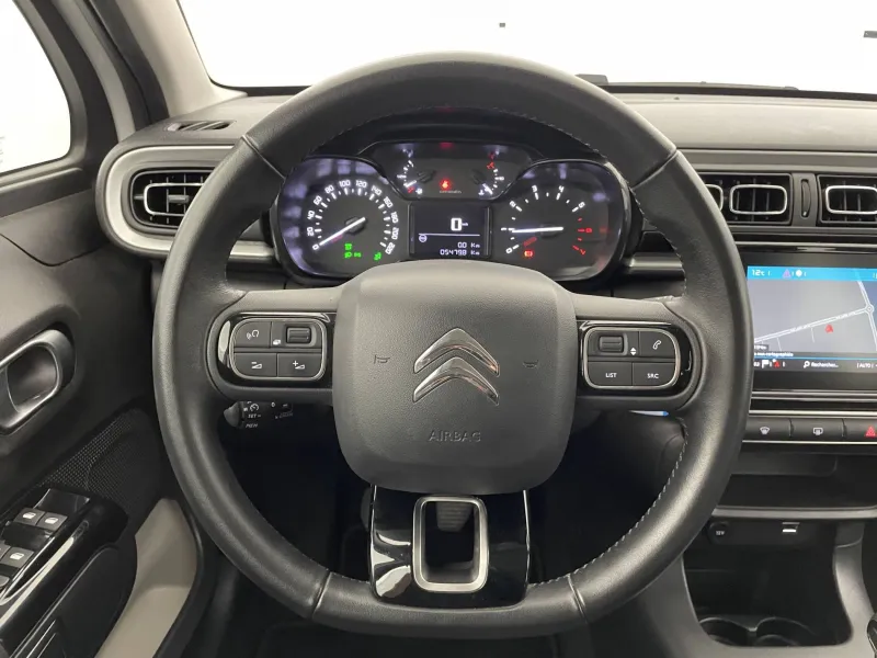 Image secondaire du véhicule 24