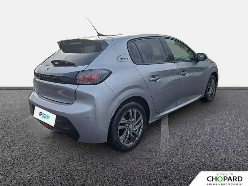 Image secondaire du véhicule 4