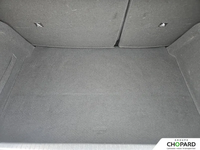 Image secondaire du véhicule 9