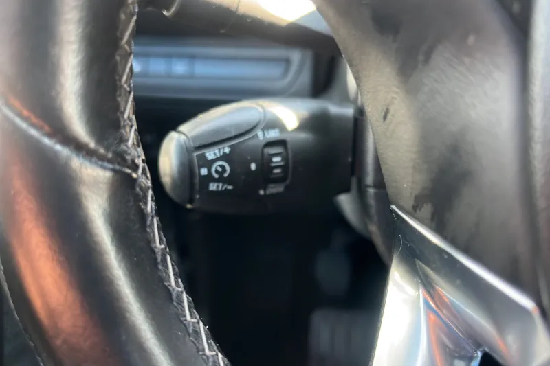 Image secondaire du véhicule 44