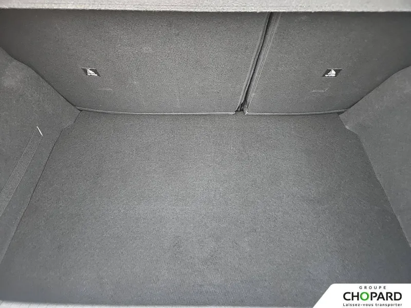 Image secondaire du véhicule 9