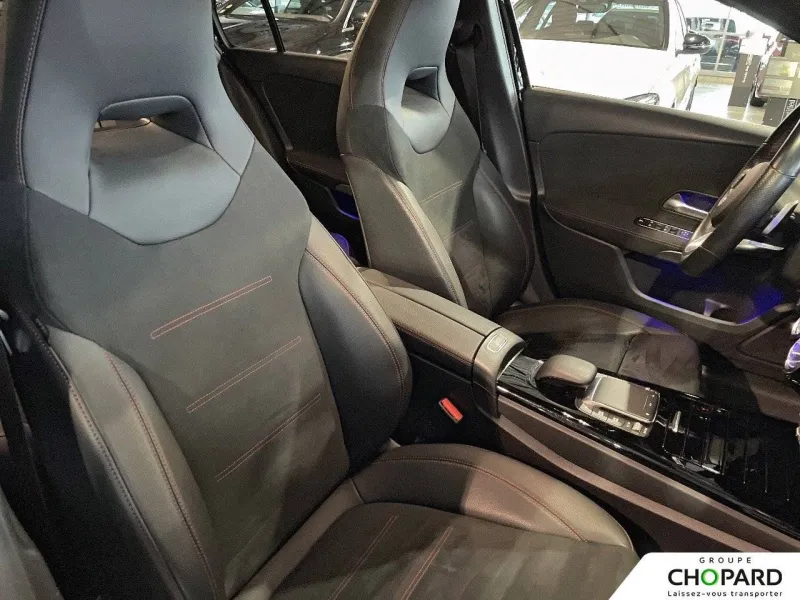 Image secondaire du véhicule 12