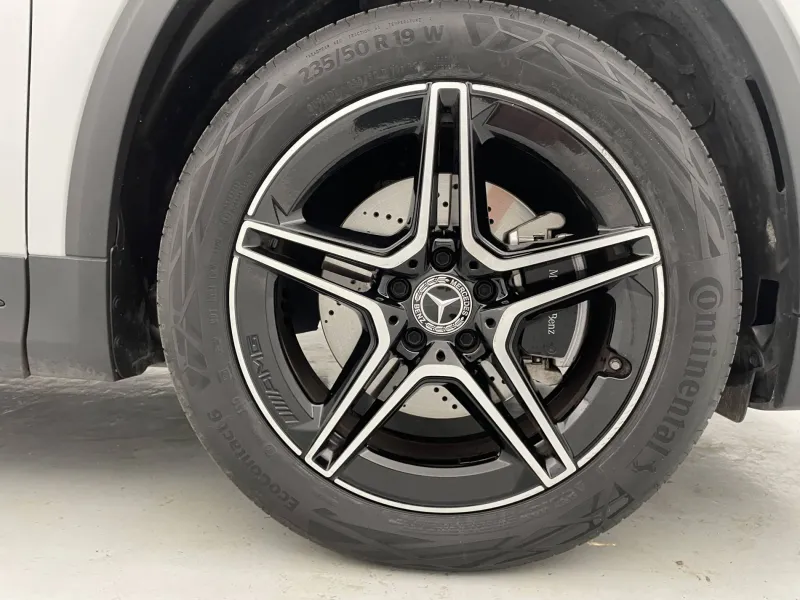 Image secondaire du véhicule 14